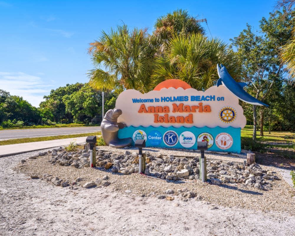 holmes beach welcome sign anna maria island florida